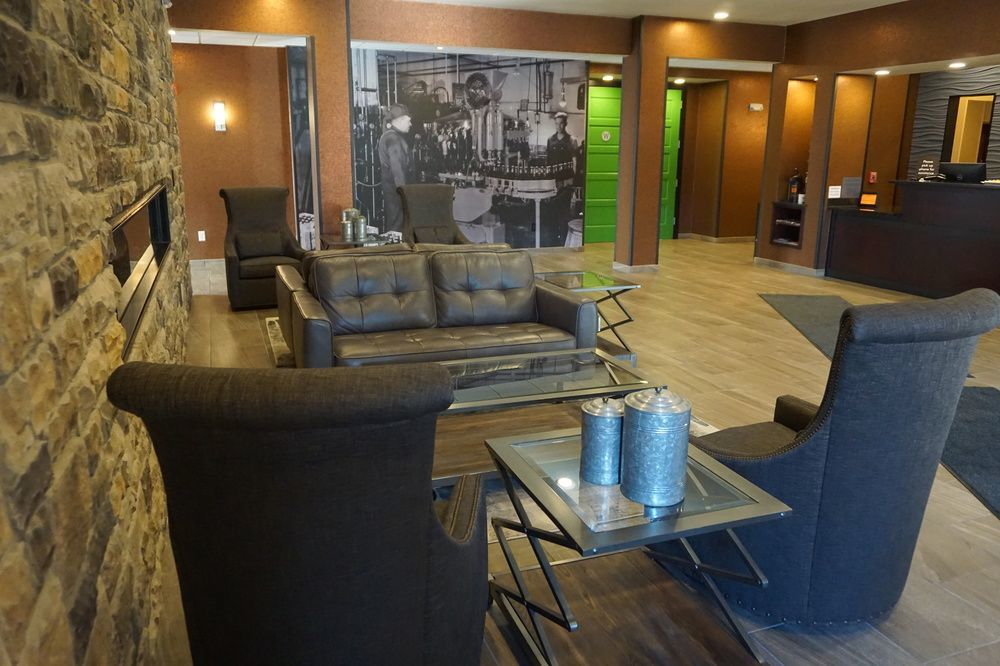 Cobblestone Hotel & Suites - צ'יפווה פולס מראה חיצוני תמונה