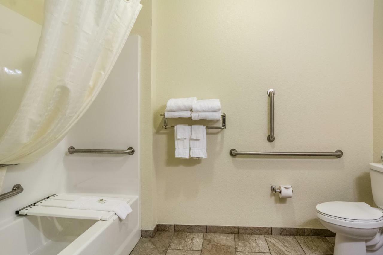 Cobblestone Hotel & Suites - צ'יפווה פולס מראה חיצוני תמונה